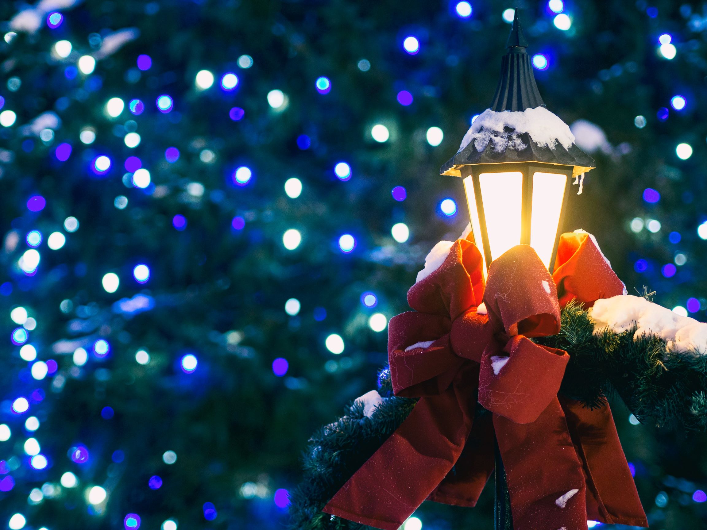 Christmas Light Post